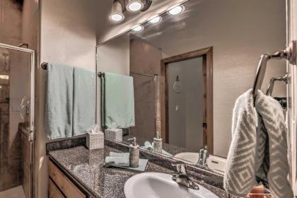 Expansive Ruidoso House with Hot Tub Deck and Grill! - image 13