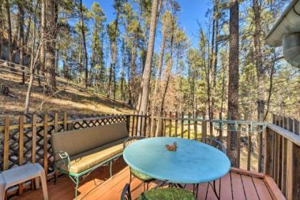 Cozy Ruidoso Cabin with Decks - 1 Mile to Downtown! - image 4