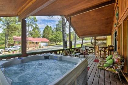 Ruidoso Cabin with Hot Tub and Golf Course Views!