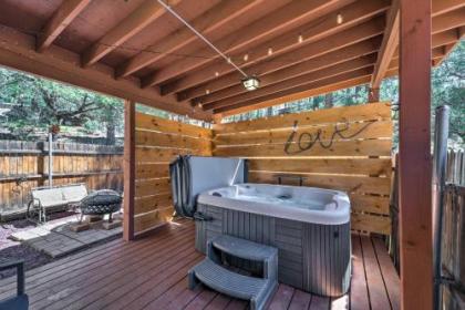 Ruidoso Cabin with Hot Tub - 2 Mi to Grindstone Lake - image 3
