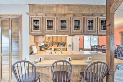 Ruidoso Home with Deck 4 Mi to Ski Apache! - image 2