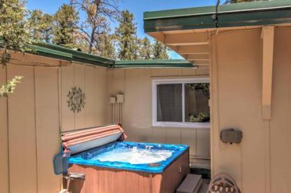 Ruidoso Cabin with Hot Tub 10 Min Walk to Main St!