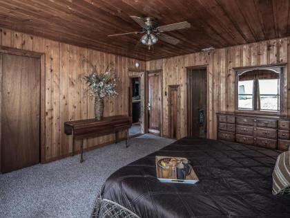 Alpine Cabin 3 Bedrooms Deck Sleeps 8 - image 14