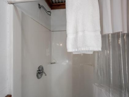 Apache Village 2 King Studio Midtown Sleeps 2 - image 9