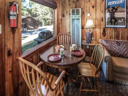 Apache Village 6 King Studio with Sleeper Sofa Sleeps 3 - image 3