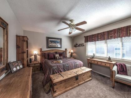 Wilbank's West 3 Bedrooms Fireplace WiFi HDTV Sleeps 8 - image 12