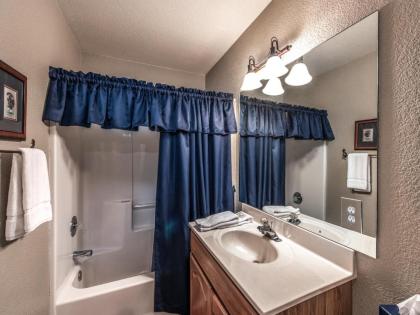 Wilbank's West 3 Bedrooms Fireplace WiFi HDTV Sleeps 8 - image 18