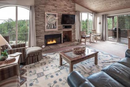 About Time 3 Bedrooms Fireplace Gas Grill WiFi Sleeps 8 - image 4