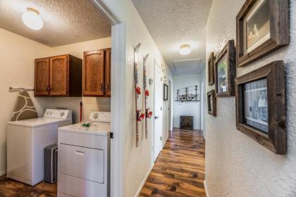 Remember the Alamo 3 Bedrooms Sleeps 6 Pet Friendly Fenced Yard - image 18