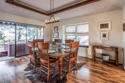 Remember the Alamo 3 Bedrooms Sleeps 6 Pet Friendly Fenced Yard - image 4