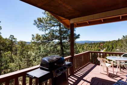 2 Sisters Mountain Home 3 Bedrooms Sleeps 10 View Game Room Hot Tub - image 15