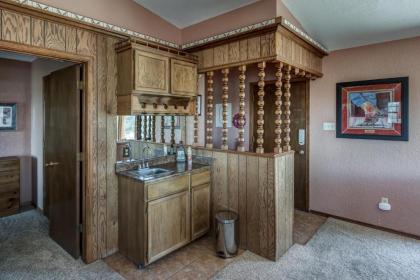 2 Sisters Mountain Home 3 Bedrooms Sleeps 10 View Game Room Hot Tub - image 4