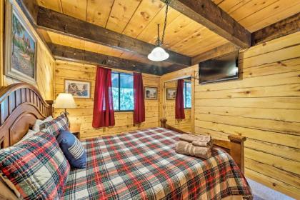 Ruidoso Antler Mountain Lodge - Game Room Hot Tub - image 2