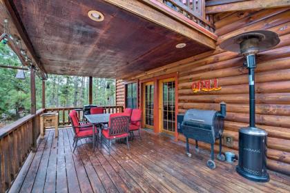 Unique Bear Country Cabin in Ruidoso with Hot Tub! - image 11