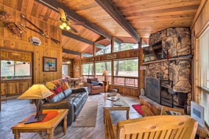 Quiet Retreat with Hot Tub - 16 Miles to Ski Apache! - image 1