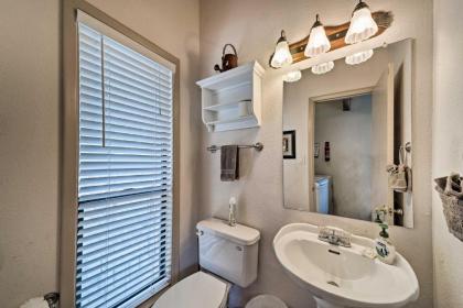 Ruidoso Home with Private Wet Bar and Pool Table - image 15