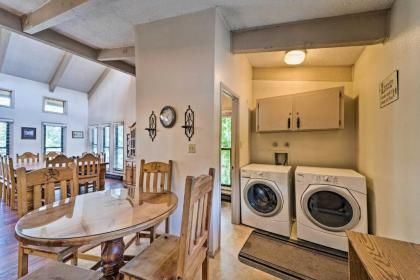 Townhome in Ruidoso with Foosball and Pool Table - image 8