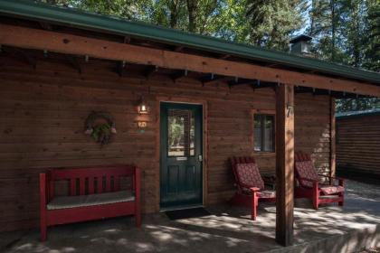 Cozy Bear 7 2BRs Fireplace Midtown Sleeps 6 - image 11