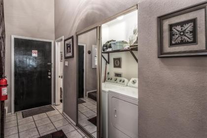 Pinon Park B2 2 BRs Hot Tub Pets Welcome WiFi Sleeps 6 - image 15