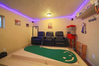 Ruidoso Pines 6 Bedrooms Hot Tub Firepit WIFI Sleeps 12 - image 13