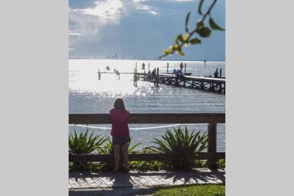 Sea Breeze Studio 510 Beach steps away!+pool+WiFi - image 14
