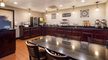 Best Western Plus Russellville Hotel & Suites - image 11
