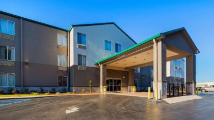 Best Western Plus Russellville Hotel & Suites - image 8