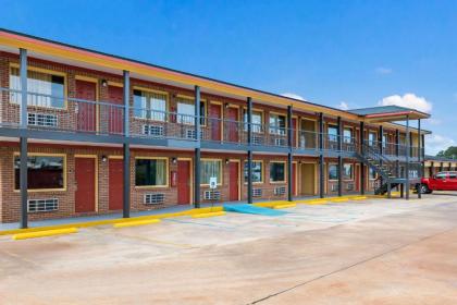 Green Woods Inn - image 5