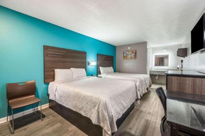 Green Woods Inn - image 9