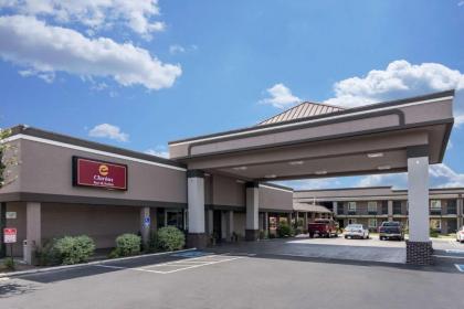 Clarion Inn  Suites Russellville I 40