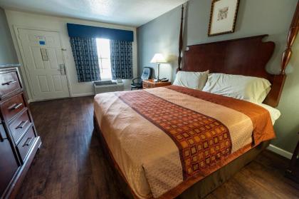 American Inn & Suites Russellville - image 11