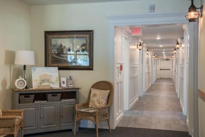 Harbor House Inn - image 5