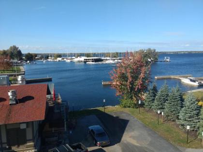 Harbor House Inn - image 6