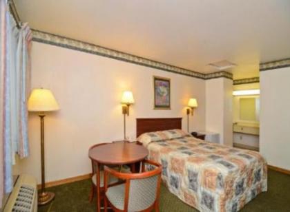 Americas Best Value Inn Old Sacramento - image 3