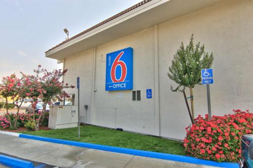 Motel 6-Sacramento CA - Old Sacramento North - main image