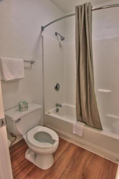 Motel 6-Sacramento CA - Old Sacramento North - image 5