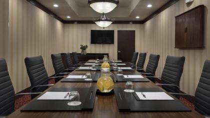 Marriott Saddle Brook - image 13