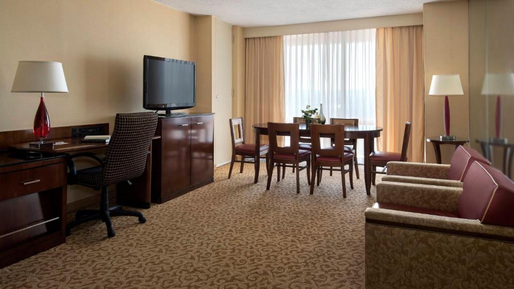 Marriott Saddle Brook - image 6