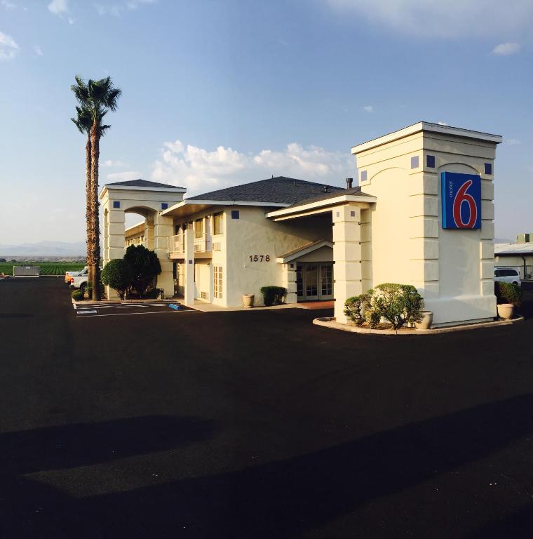 Motel 6-Safford AZ - image 2