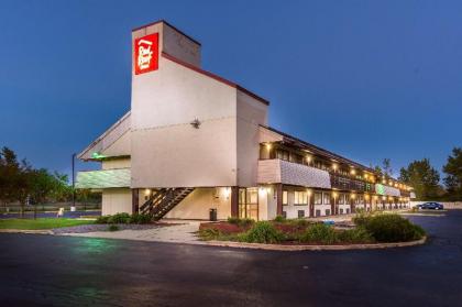 Red Roof Inn Saginaw - Frankenmuth - image 7