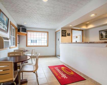 Econo Lodge St. Albans - image 14