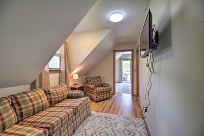 Lake Champlain Home with Decks Kayaks and More - image 13