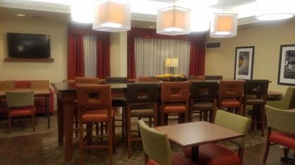 Hampton Inn St. Louis-Airport - image 15