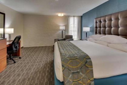 Pear Tree Inn St. Louis Airport - image 14