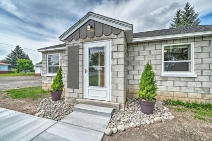 modernized St Anthony Cottage 8 mi to Sand Dunes Saint Anthony Idaho