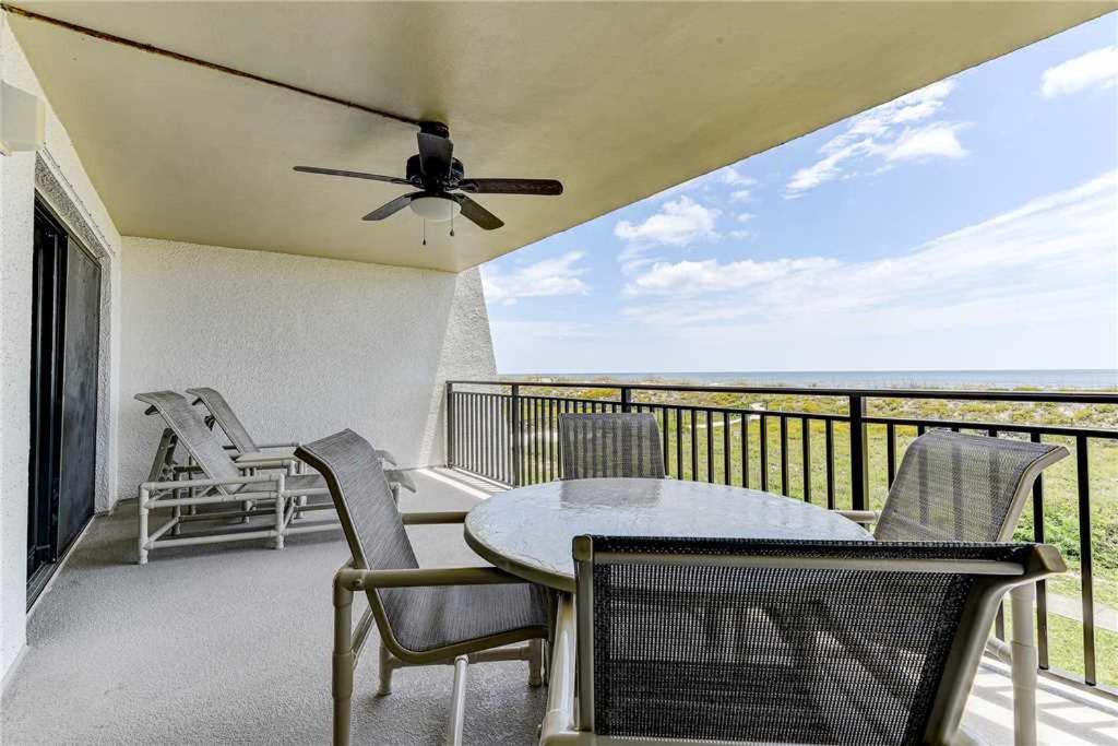 Island South 7 2 Bedrooms Ocean Front Pool Sleeps 6 WiFi - image 2