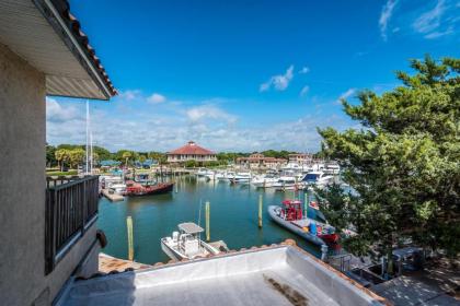 Inn at Camachee Harbor View Suite 29 - image 2