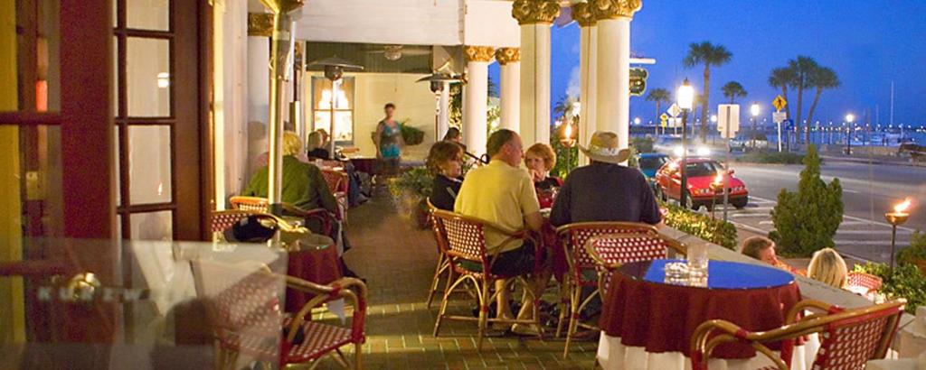 Casablanca Inn on the Bay - image 5