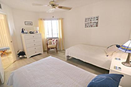 Ocean Village Club E31 - image 2