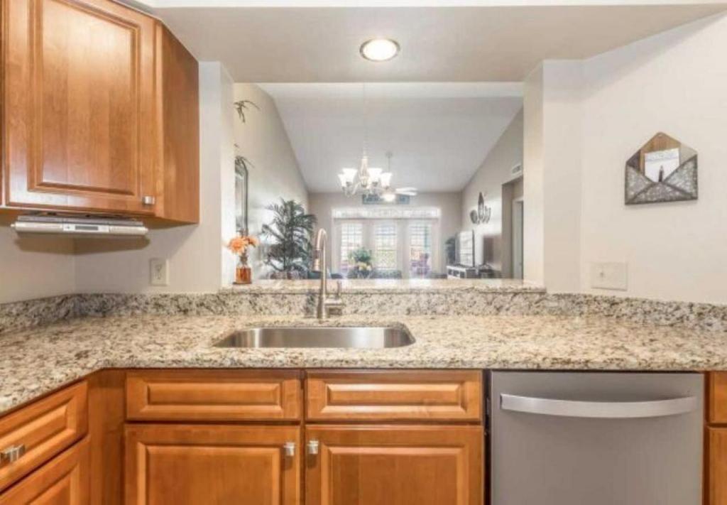 Seaside at Anastasia E302 - image 4